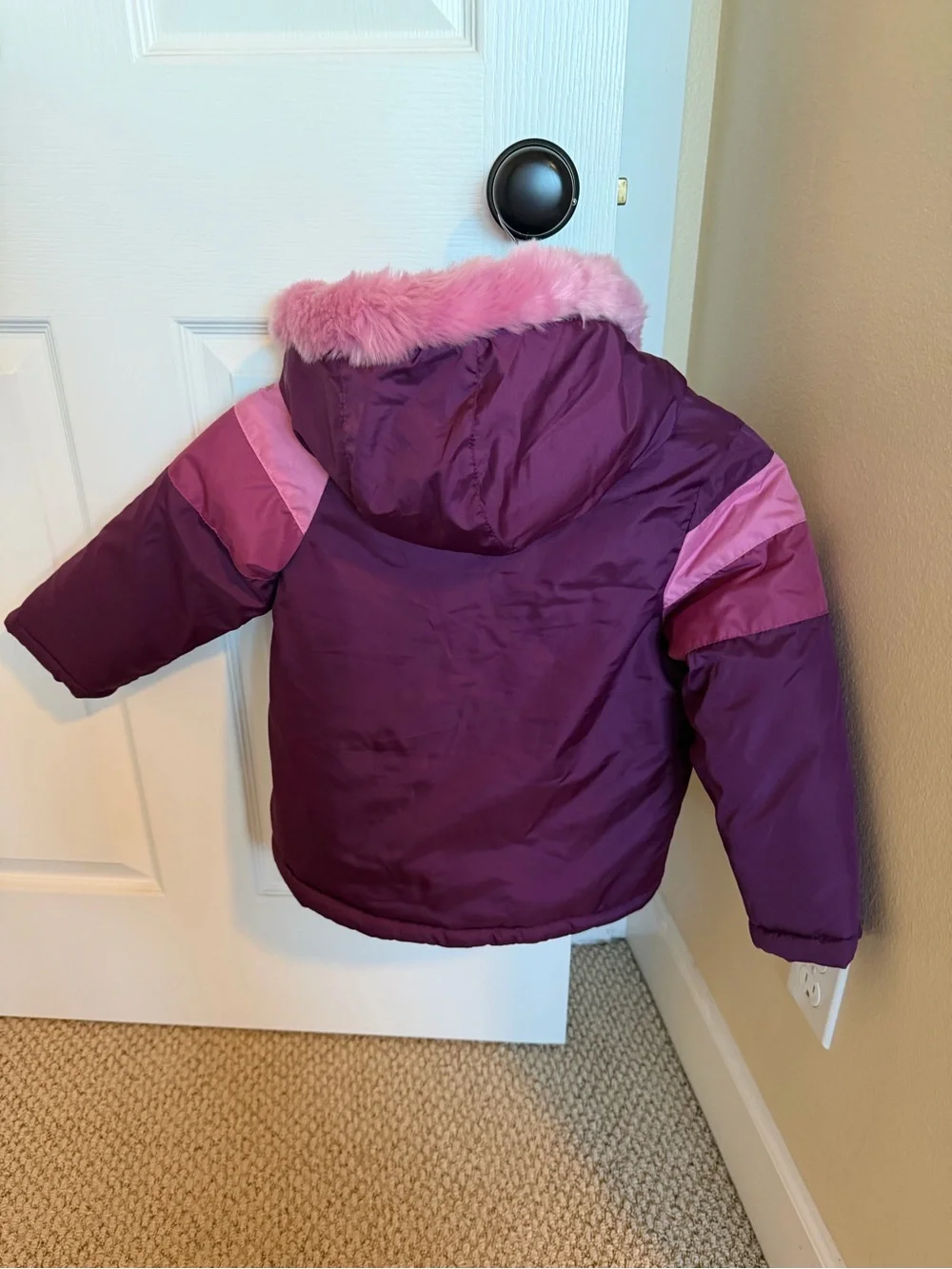 OshKosh B'gosh Girls' Puffer Jacket with Faux Fur Hood